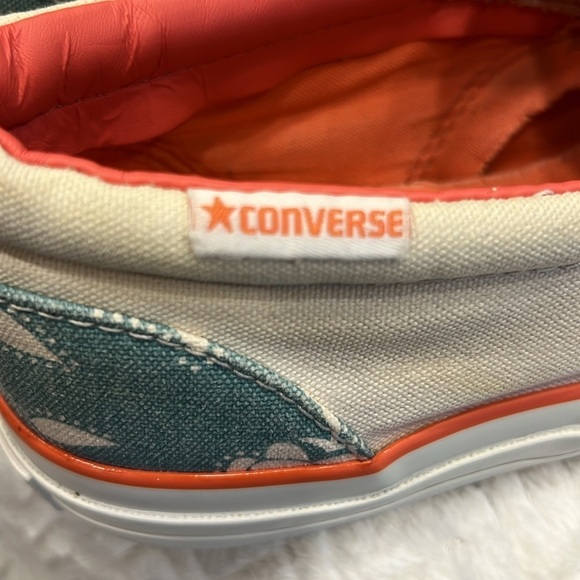 Converse, floral slip on canvas, shoes, size 10, green, white and orange - Picture 5 of 8